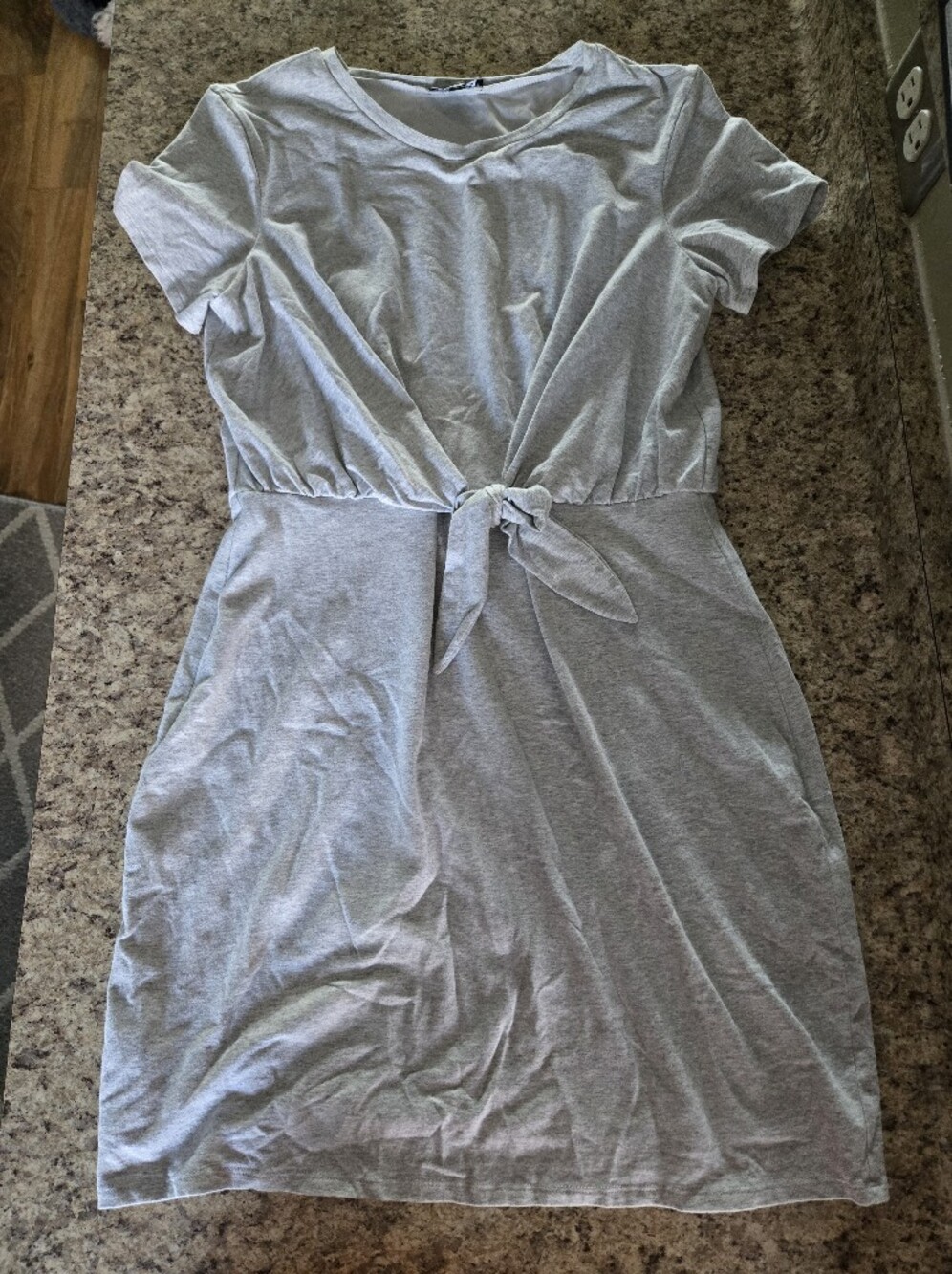EUC EXPRESS GRAY TIE FRONT LINED T-SHIRT DRESS, SIZE LARGE
